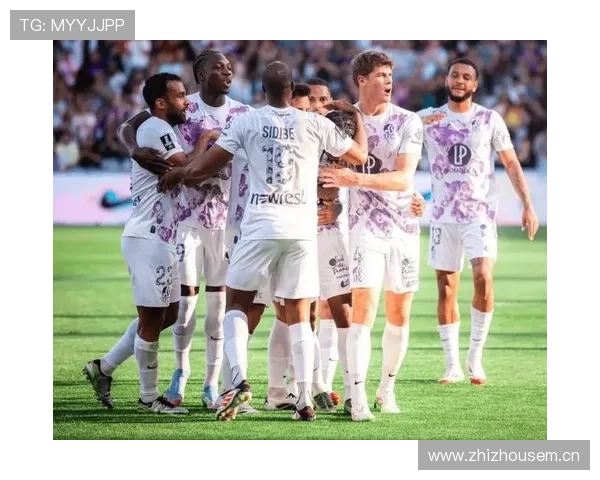 巴黎圣日耳曼战术失衡与更衣室矛盾显现，豪门稳定性面临考验