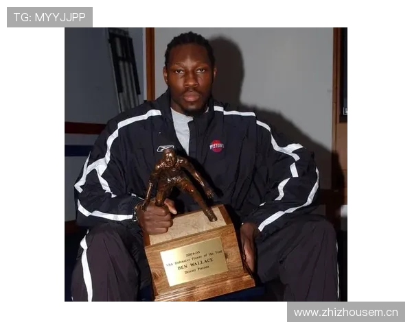 本·华莱士防守夹击限制对手突破效果显著提升球队防守稳定性